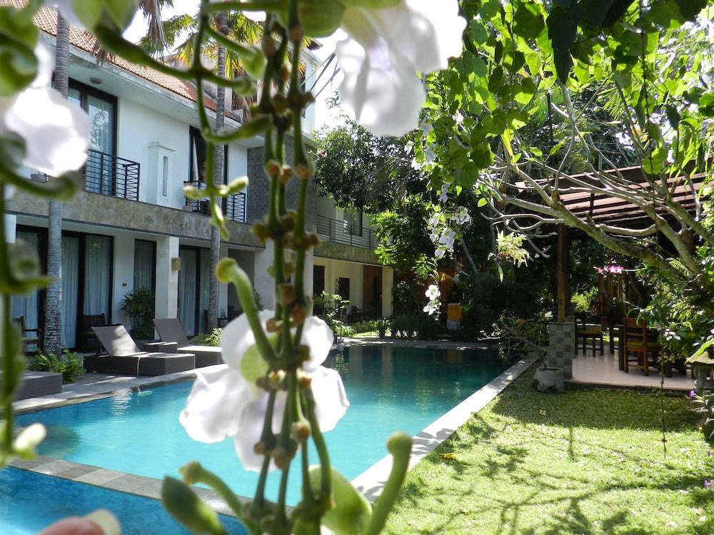 Puri Maharani Boutique Hotel Denpasar Esterno foto